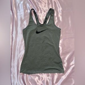 Nike workout tank